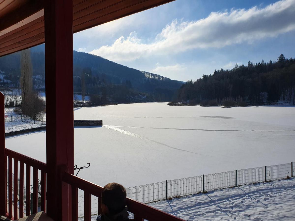 Le Lac Des Moines Condat  Exterior photo